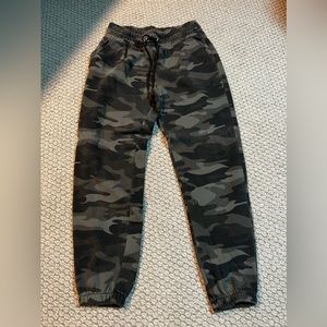 Wild fable. Sweatpants. Small